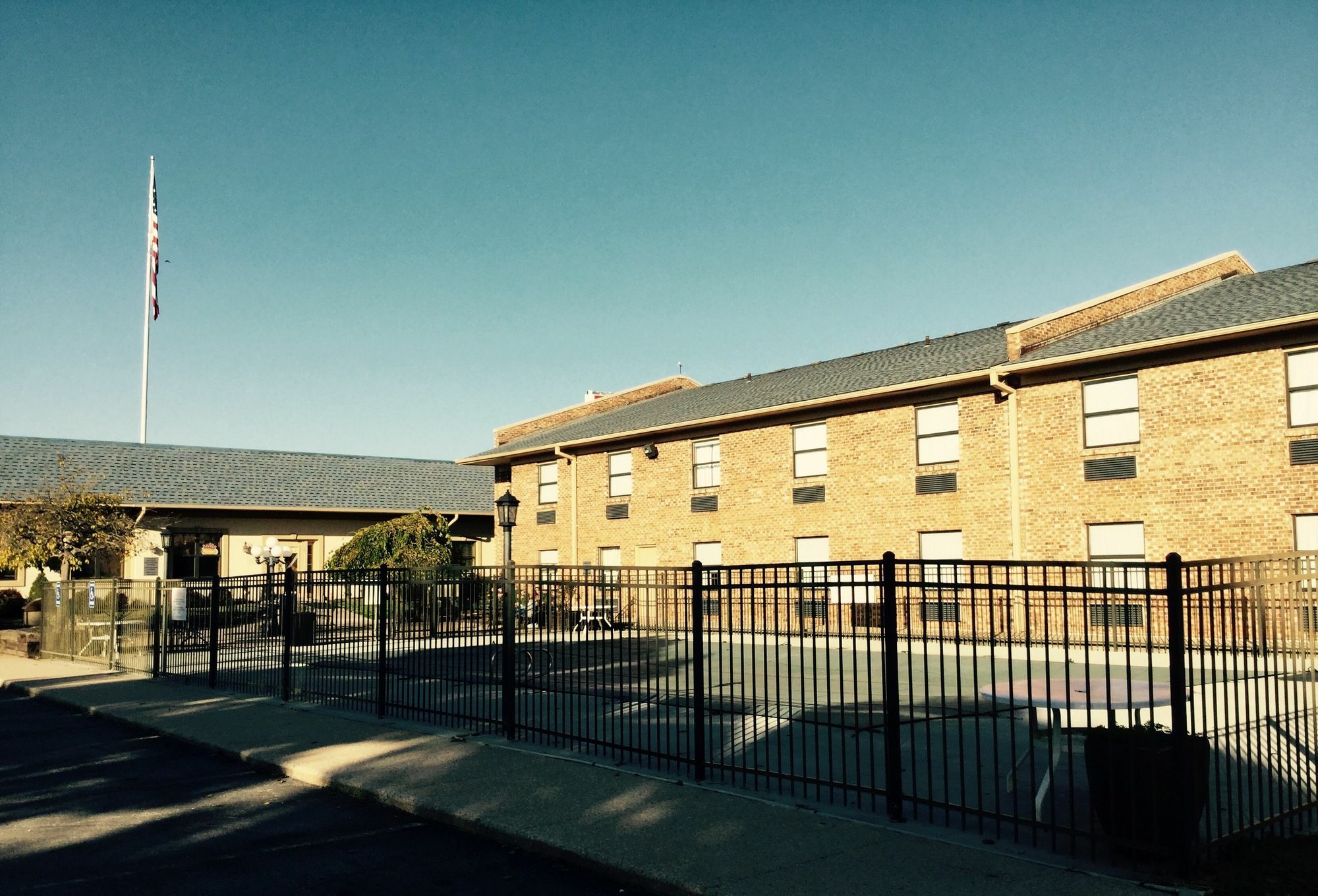 American Inn North Kansas City Exterior photo